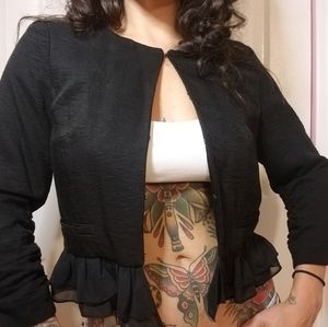 Cropped Clasp Blazer